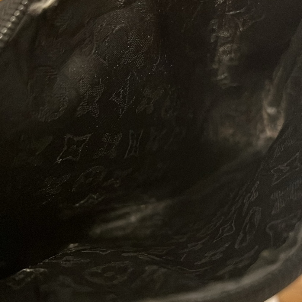 Just Bag. Has No Code Or Label Inside So Not Sure - image 5